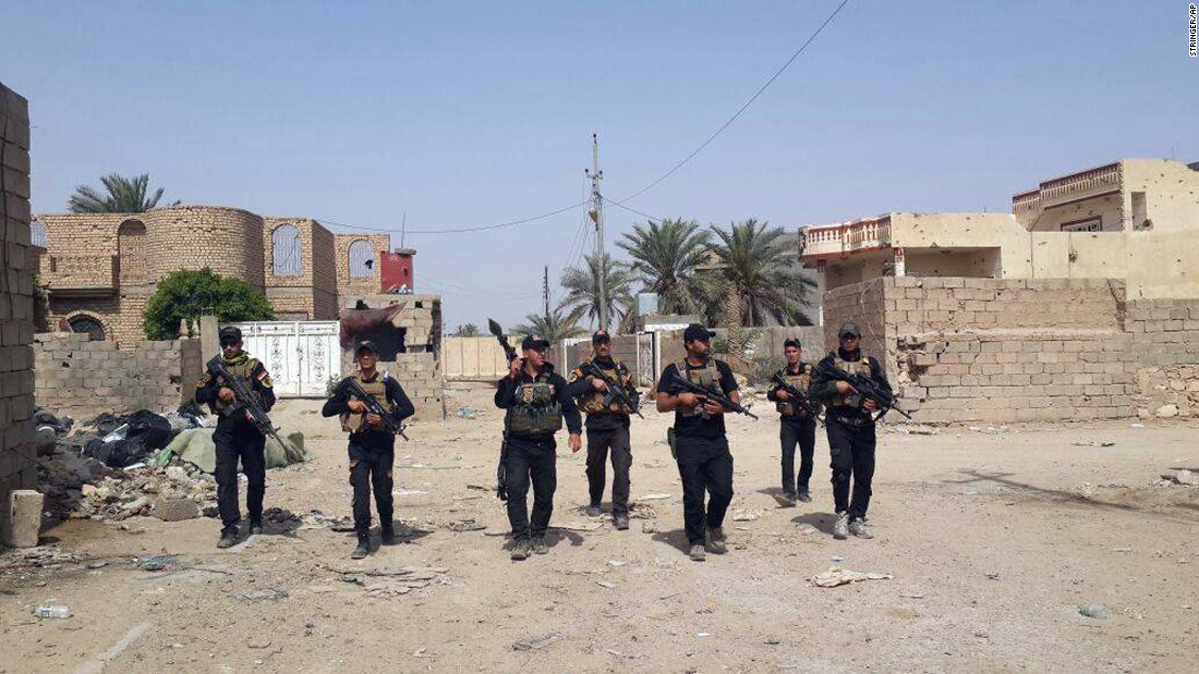 Iraqi counterterrorism forces patrol in Ramadi on April 18.