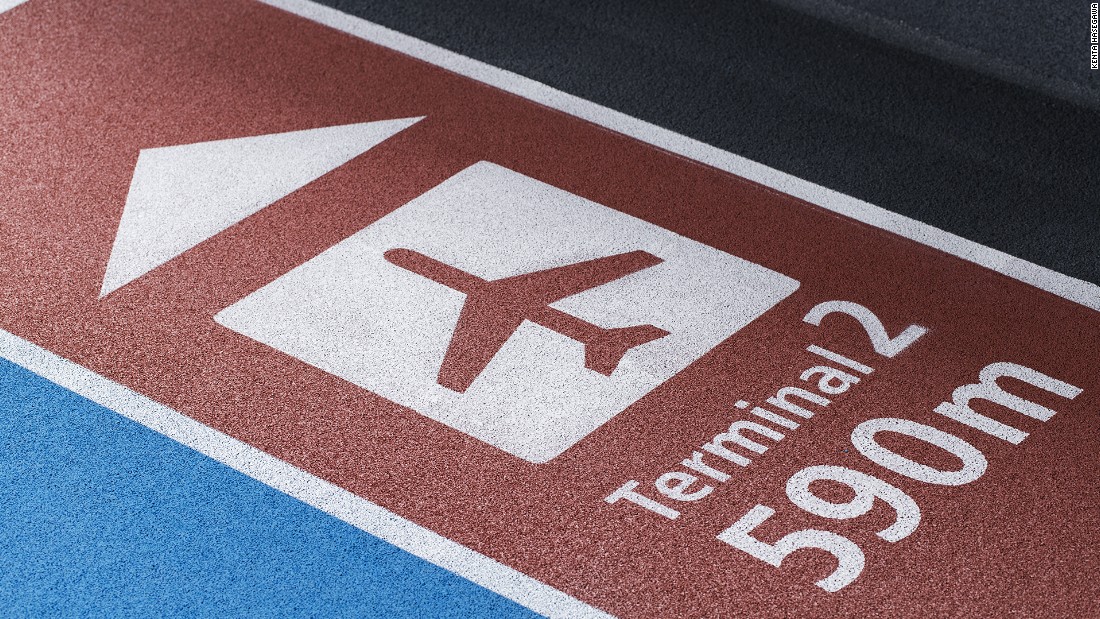 http://i2.cdn.turner.com/cnnnext/dam/assets/150421101049-narita-airport-running-track-36-super-169.jpg