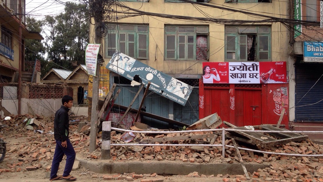 7.8 magnitude earthquake rattles Nepal near Katmandu - CNN.com