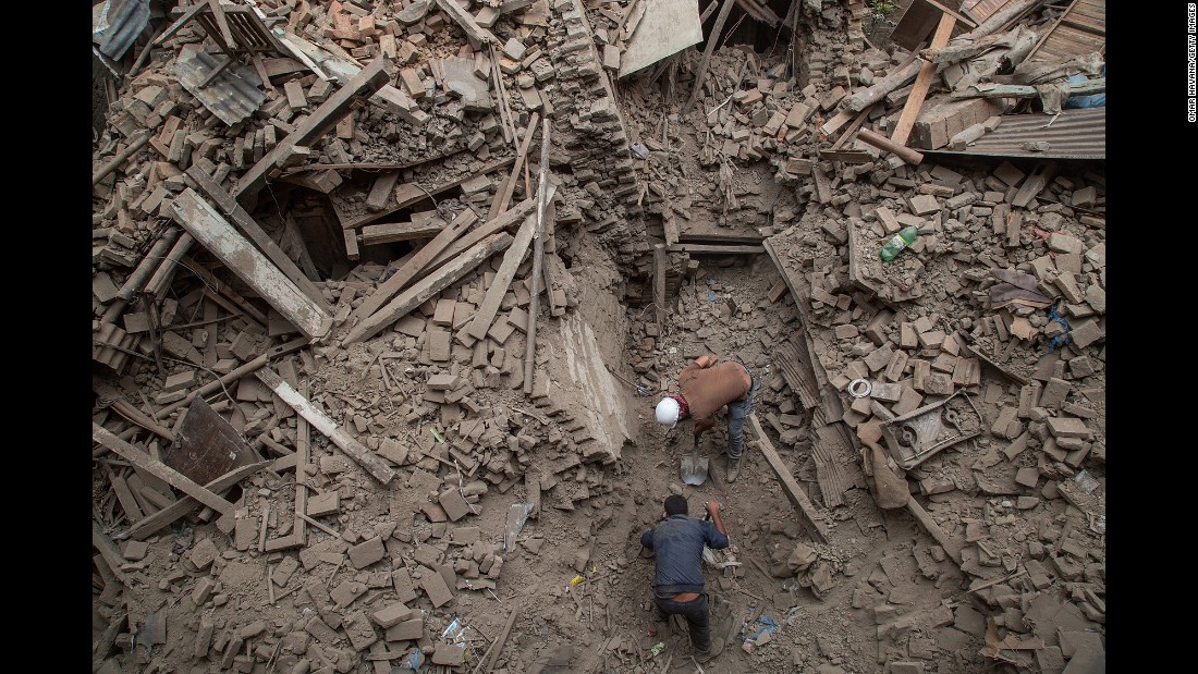 NEPAL EARTHQUAKE: Death toll rises above 3,200 - CNN.com
