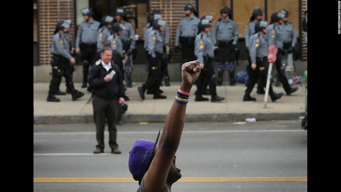 Baltimore protests turn violent; police injured - CNN.com