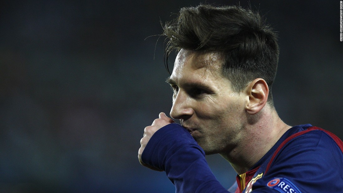 Lionel Messi&#39;s top five Champions League goals 8 photos - 150507112603-messi-kiss-super-169