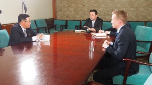 CNN&#39;s Will Ripley sits down with Park Yong Chol