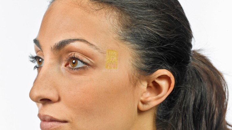 A patch of gold on your temple can track your brain waves in real time.