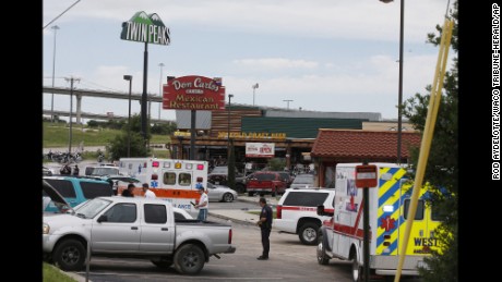 Waco biker gang shootout kills 9 outside Twin Peaks - CNN.com