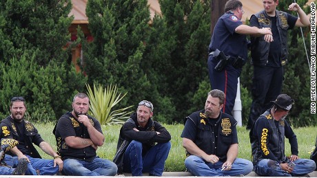 Waco biker gang shootout kills 9 outside Twin Peaks - CNN.com