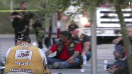 Biker gang shootout kills 9 outside Texas Twin Peaks - CNN.com