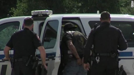 Waco biker gang shootout kills 9 outside Twin Peaks - CNN.com