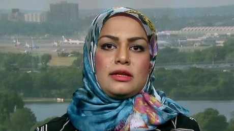 Muslim woman claims discrimination on United flight - CNN Video