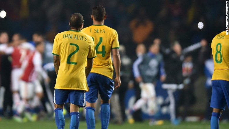Brazil&#39;s players trudge off after exiting the 2015 Copa America on penalties to Paraguay.