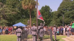 Watch Confederate flag come down from South Carolina's capitol