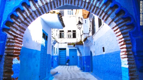 How Jewish refugees turned Moroccan city blue