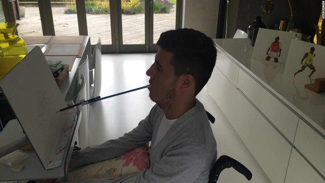 Henry Fraser Paralyzed, he paints with his mouth