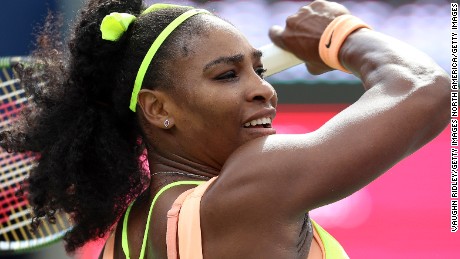 Rain delays Serena's slam quest