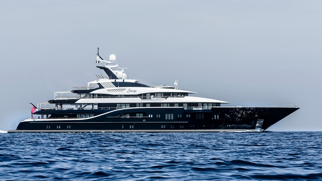 Super Yacht