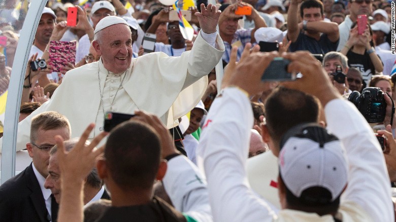 Pope Francis arrives for Mass at Revolution Plaza in Havana, Cuba, Sunday, Sept. 20, 2015. Pope Francis opens his first full day in Cuba on Sunday with what normally would be the culminating highlight of a papal visit: Mass before hundreds of thousands of people in Havana&#39;s Revolution Plaza. (AP Photo/Alessandra Tarantino)