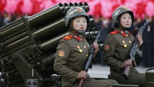 See photos of North Korea&#39;s military parade 