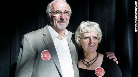 Richard and Betty Odgaard pose for a portrait before the Iowa Faith and Freedom Coalition annual banquet and presidential forum Saturday Sept. 19, 2015 in Des Moines, Iowa. The Odgaards, owners of the Gortz Haus Gallery, refused to host a same-sex wedding ceremony in 2013, and stopped hosting weddings altogether in January.
(Taylor Glascock for CNN)