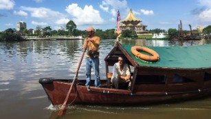 Anthony Bourdain: Parts Unknown - 314 - Borneo

The sounds of Malay karaoke only grow louder heading across the Sarawak River in Kuching.