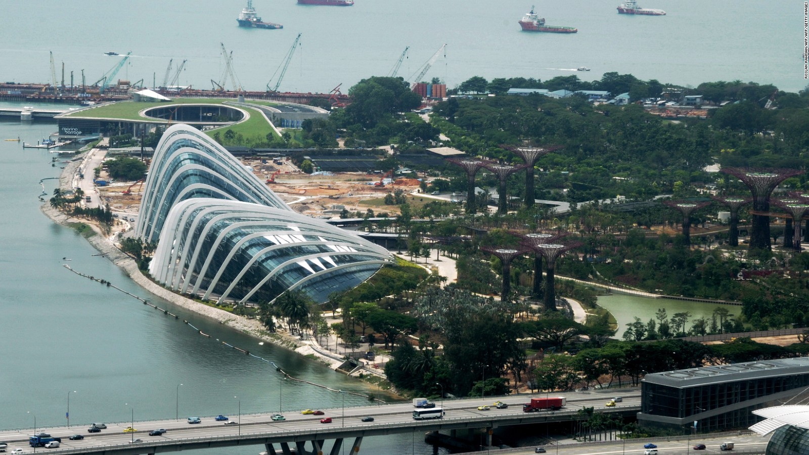 Cooled Conservatories -- the recipient of the World Building of the Year award in 2012