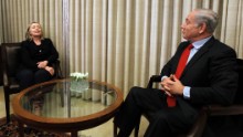 Clinton meets with Netanyahu at his residence in Jerusalem on September 15, 2010, as part of her talks with Israeli and Palestinian leaders.