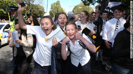 CHRISTCHURCH, NEW ZEALAND - NOVEMBER 05:  All Black fans show their support during New Zealand All Blacks welcome home celebrations at Hagley Park on November 5, 2015 in Christchurch, New Zealand.  (Photo by Martin Hunter/Getty Images)