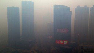 Record smog levels grip northeastern China