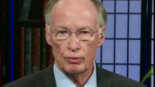 robert bentley syrian refugees alabama intvw cnn_00002424.jpg