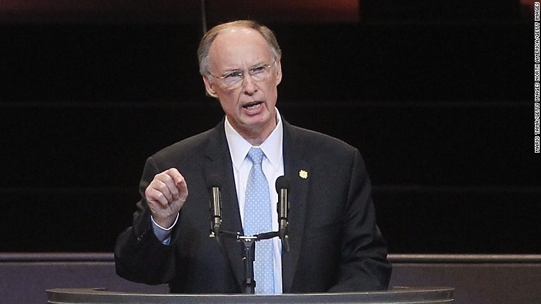 151117103108-robert-bentley-alabama-exlarge-169.jpg