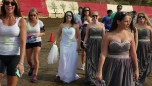 bride destroys wedding dress engagement ends pkg_00002524.jpg