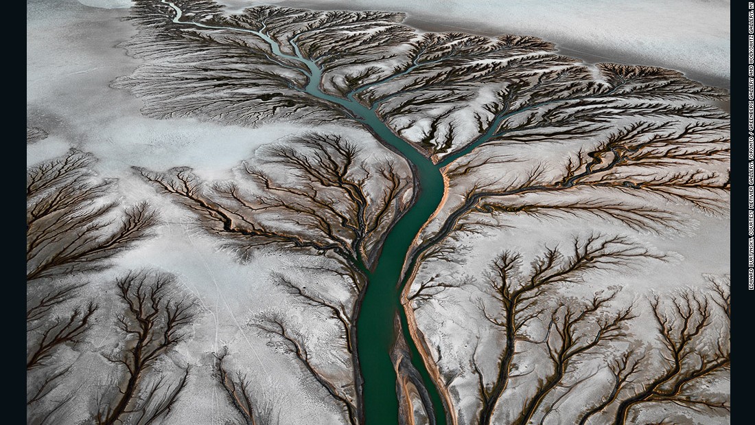 Canadian photographer Edward Burtynsky has spent decades traveling the world and taking stunning aerial shots of natural and industrial landscapes. 