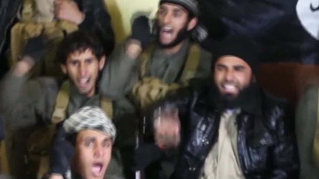http://i2.cdn.turner.com/cnnnext/dam/assets/151120203551-salah-abdeslam-manhunt-burnett-dnt-erin-00013616-large-169.jpg
