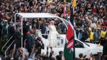Pope celebrates historic Mass in Kenya 