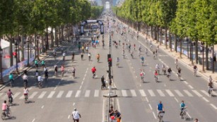 Paris&#39; usually jam-packed roads went car-free for a day on September 27. 
