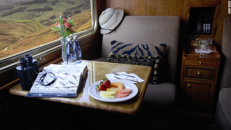 The Blue Train offers two styles of suites -- Deluxe and Luxury. 