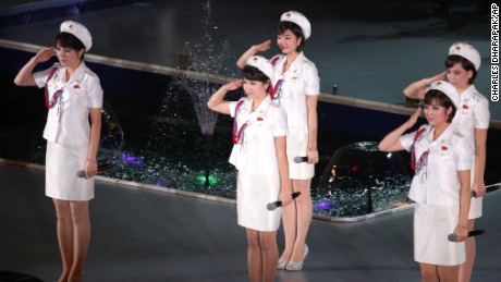 North Korea's girl band goes to China