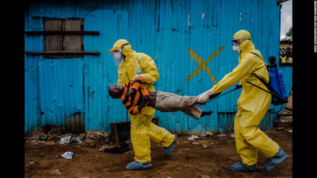 The Stories Behind Pulitzer Prize Winning Photos