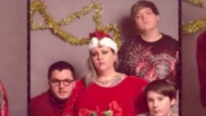 fake Christmas card family pkg_00002528.jpg