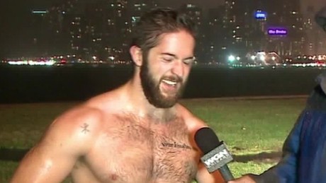 shirtless wonder Daily Hit NewDay_00003428.jpg