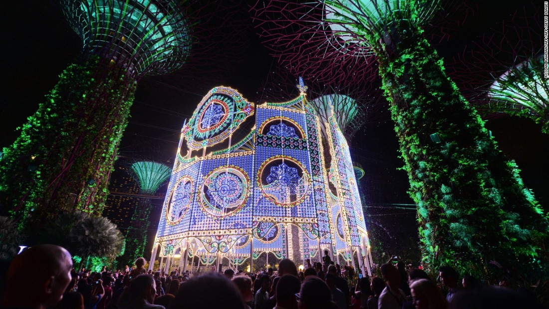The Luminarie light sculpture at Singapore&#39;s Garden by the Bay becomes a huge attraction during the holiday season. 