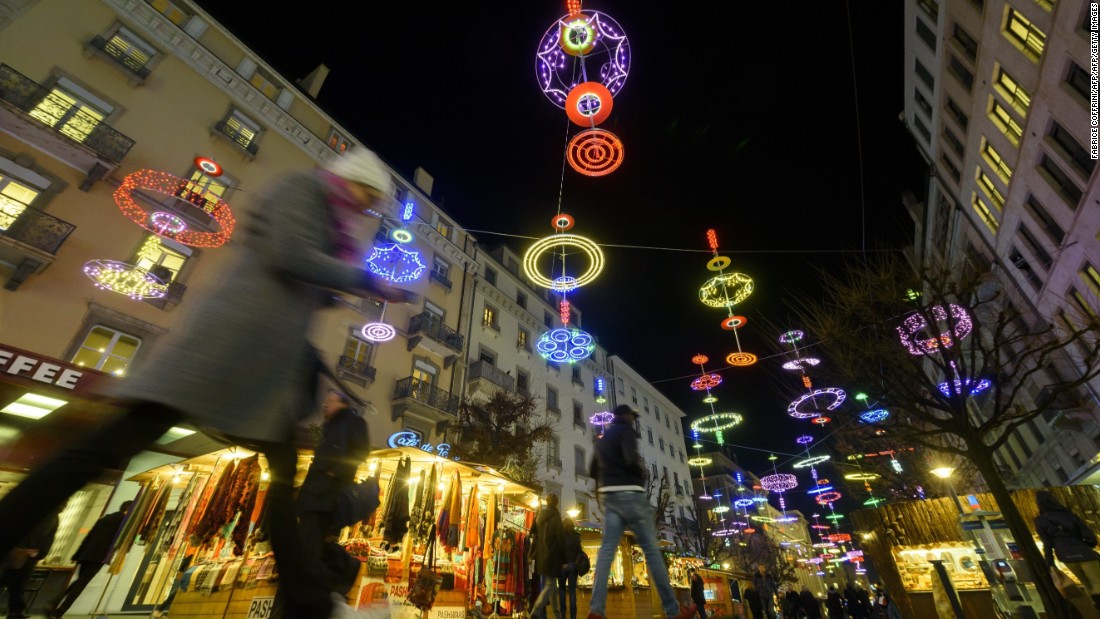 This year marks just the second edition of Geneva Lux Festival, which invites artists to create a Christmas atmosphere around the city center and lakeside. 