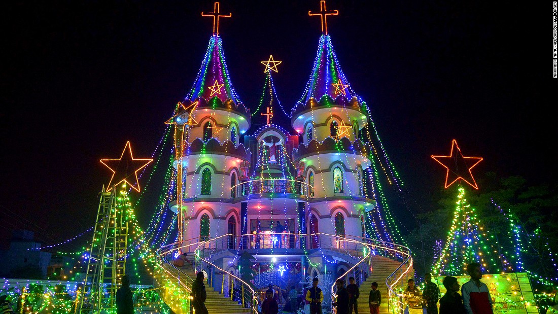 Despite mostly being a Hindu country, India is festive during Christmas. St. Mary&#39;s Catholic Church in Amritsar, in the northwestern India, goes all out. 
