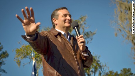 Republican presidential candidate Sen. Ted Cruz (R-TX) speaks to crowd during a campaign rally at Ottawa Farms December 19, 2015 in Bloomingdale, Georgia.