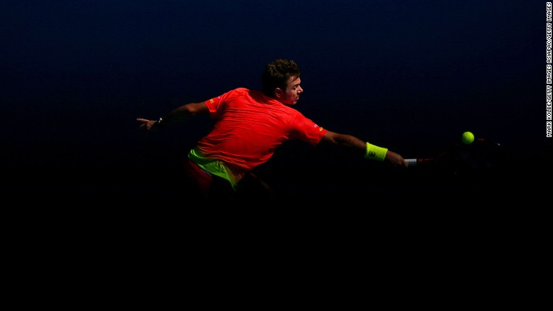 Stan Wawrinka&#39;s shirt -- and game -- caught the eye Saturday at the Australian Open. 