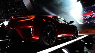 Δείτε αυτό το αυτοκίνητο;  Σχεδιάστηκε από μια γυναίκα