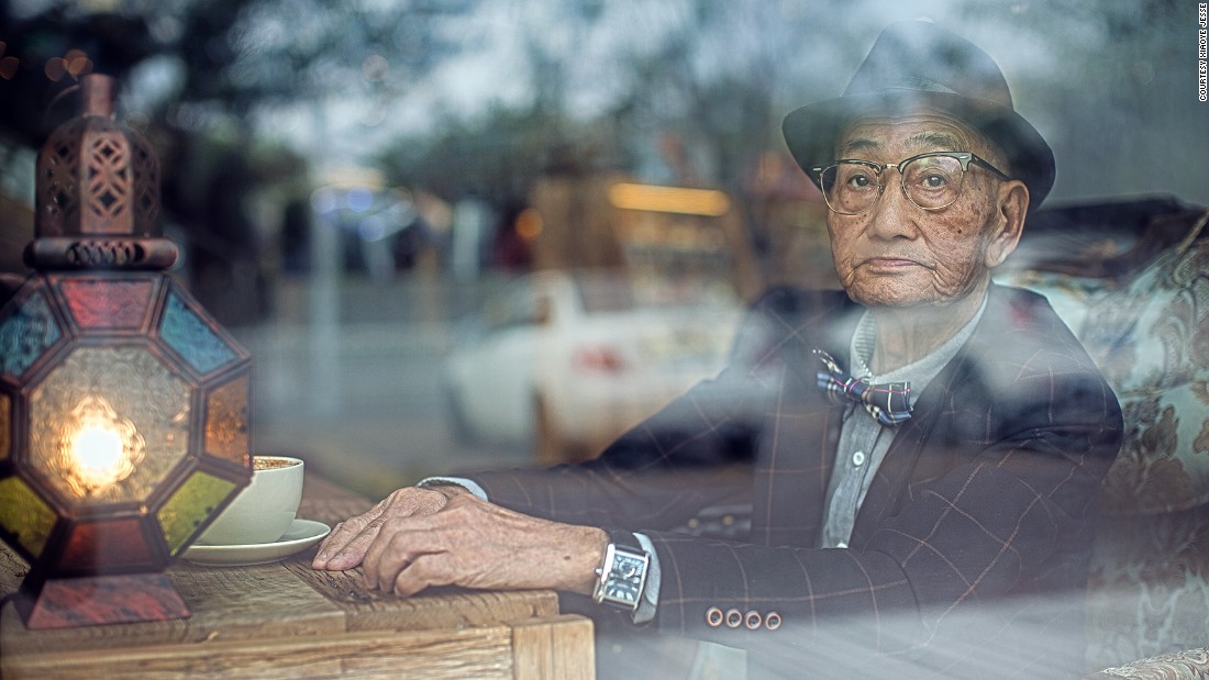His grandson, Ding Guoliang, who prefers to be called Jesse, told CNN the photos were both a tribute to his grandpa, and a way to raise awareness about caring for the elderly.