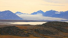 Trips ashore from the MS Expedition are punctuated by lectures from chief field researchers. They're driven by the concept that welcoming and educating visitors to the region will help to preserve its future.