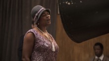 Queen Latifah, "Bessie"
