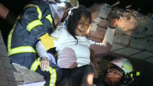 Rescuers searching for victims trapped after quake