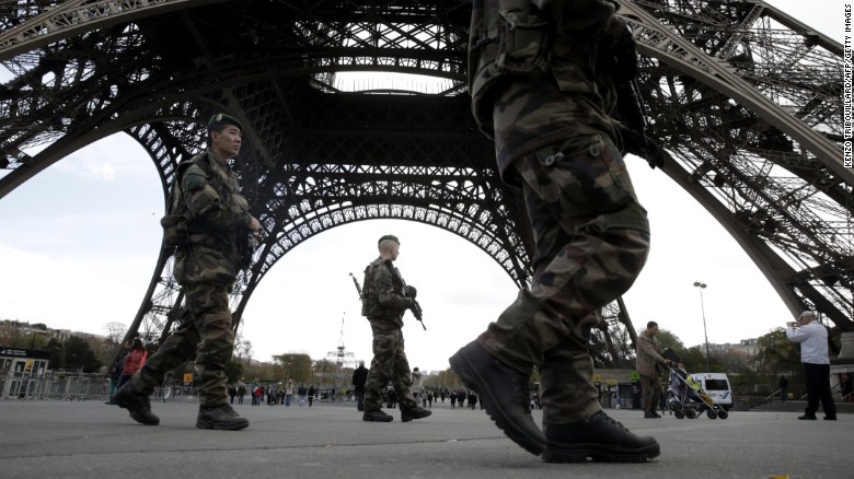 Intel agencies had hints of ISIS plot before Paris attacks, source says